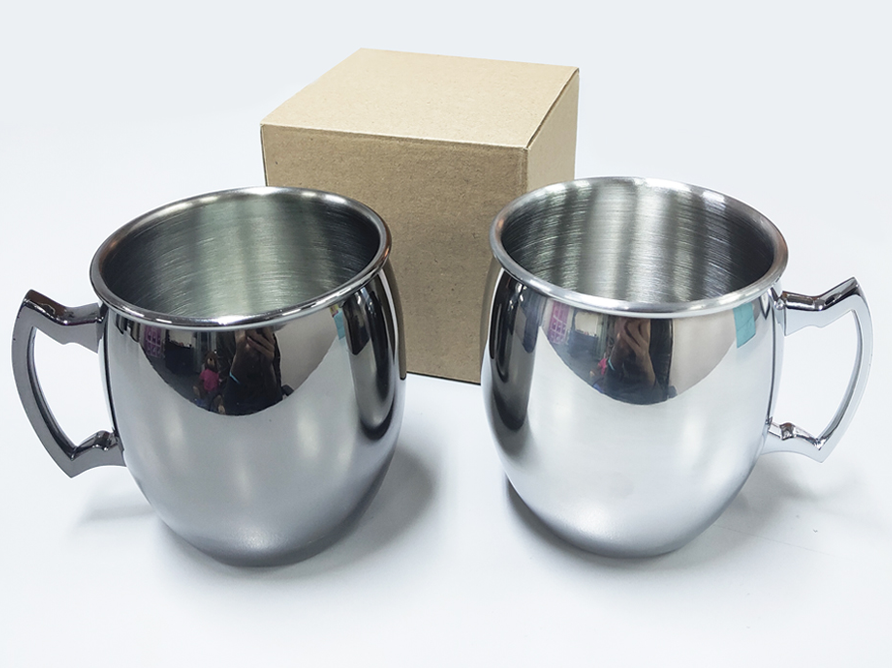 Premium personalised corporate gifts in Singapore for business clients